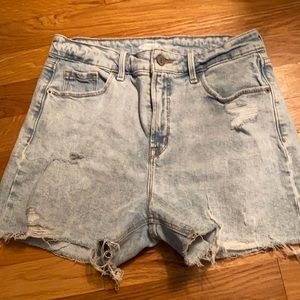 Old Navy size 4 boyfriend shorts